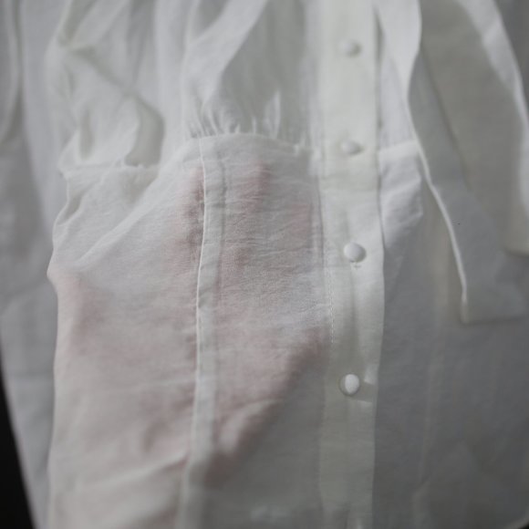 NWT Collared Necktie Ivory Work Blouse. - Picture 4 of 9